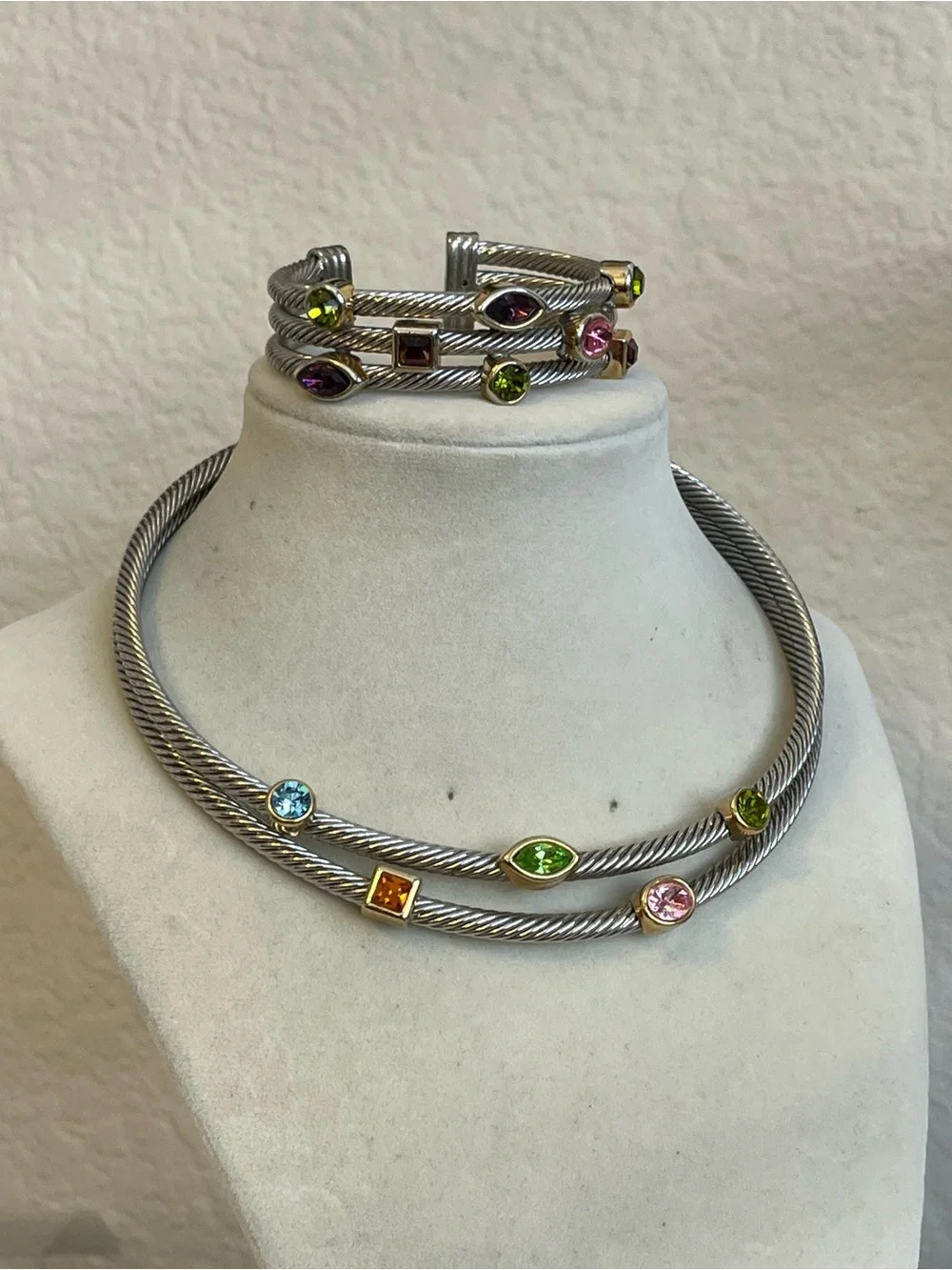 Multicolored CZ chunky twisted silver tone cuff collar and earring set - Picture 3 of 11
